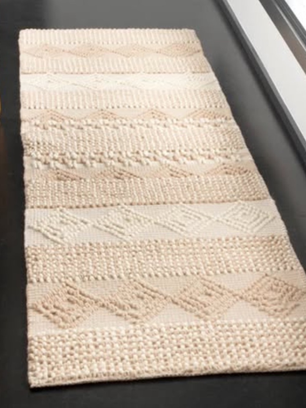 Safavieh Woven Flatweave Area Rug